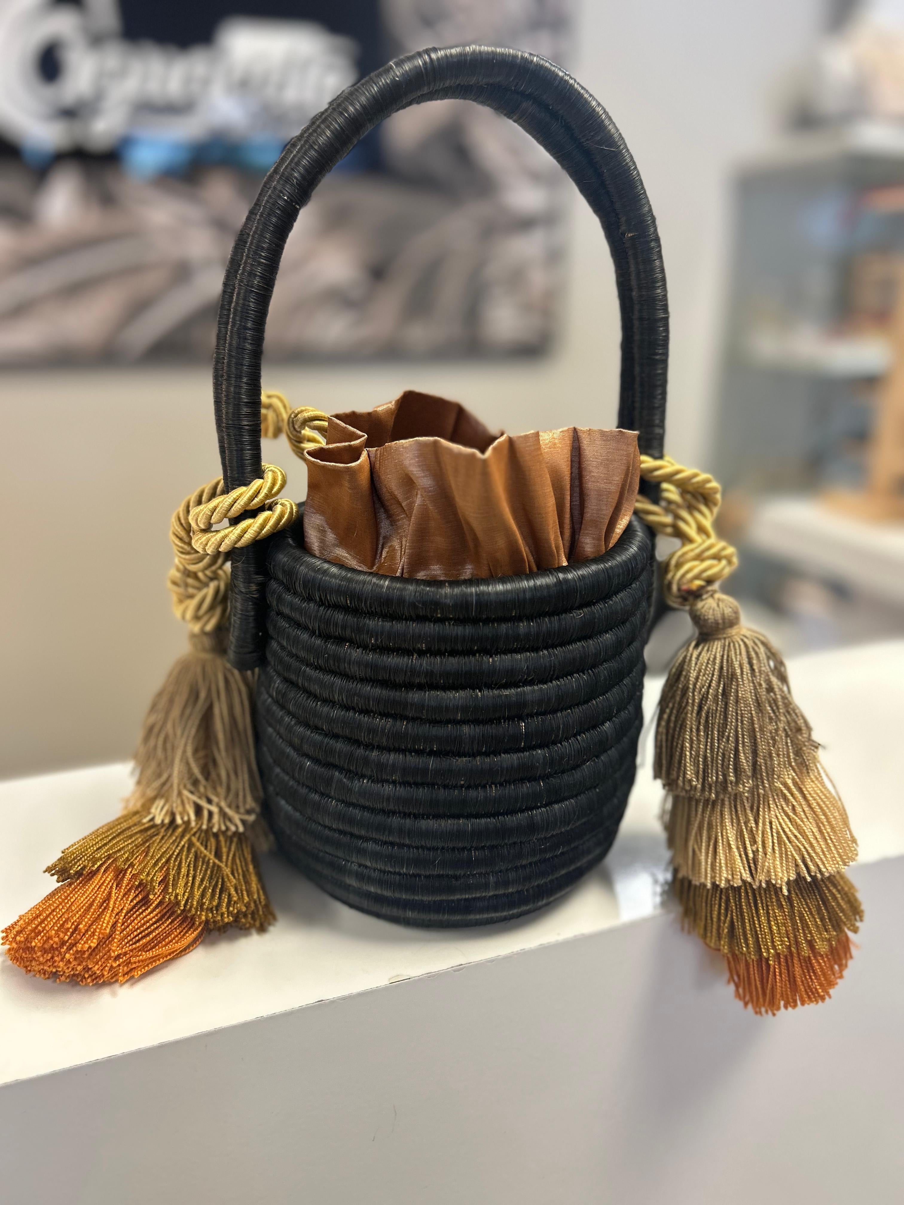Chilas Ka'i - Bag With Pom-Poms