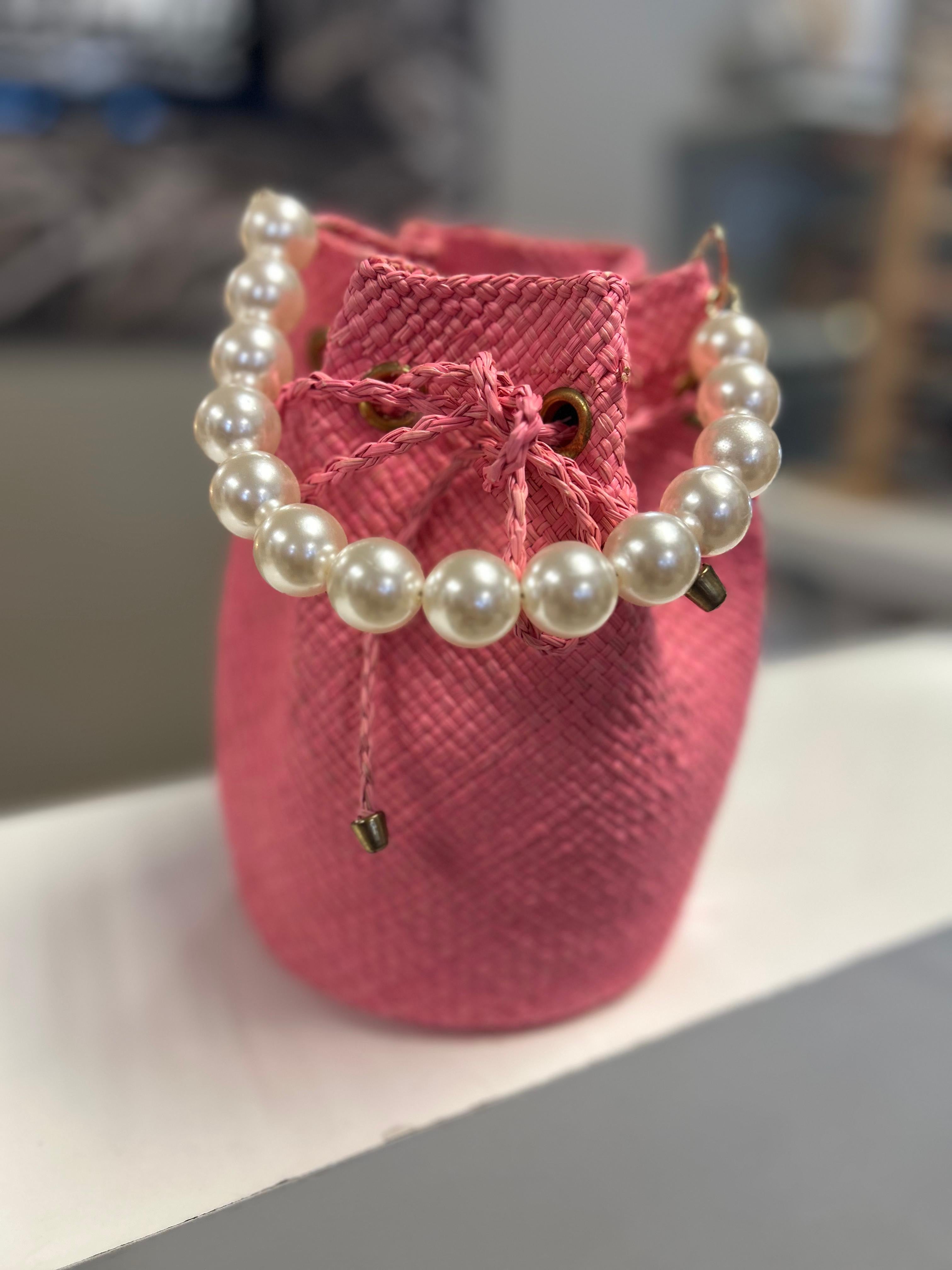 Chilas Ka'i - Pearl Bag