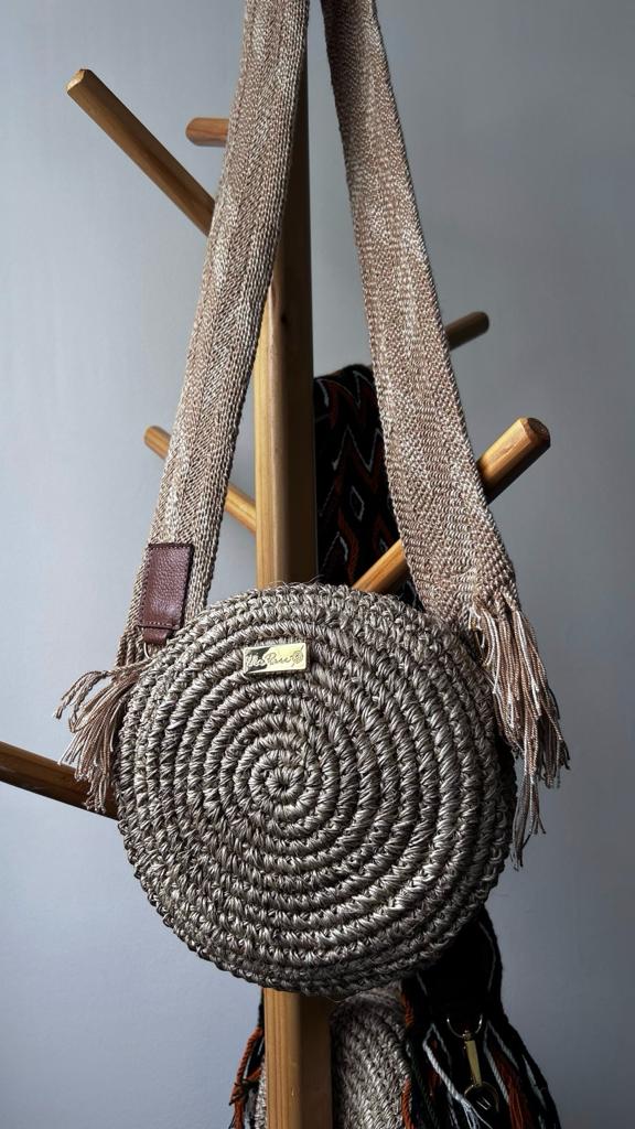 Vie Rose - Yoyo Beach Bag with Wayuu Handle