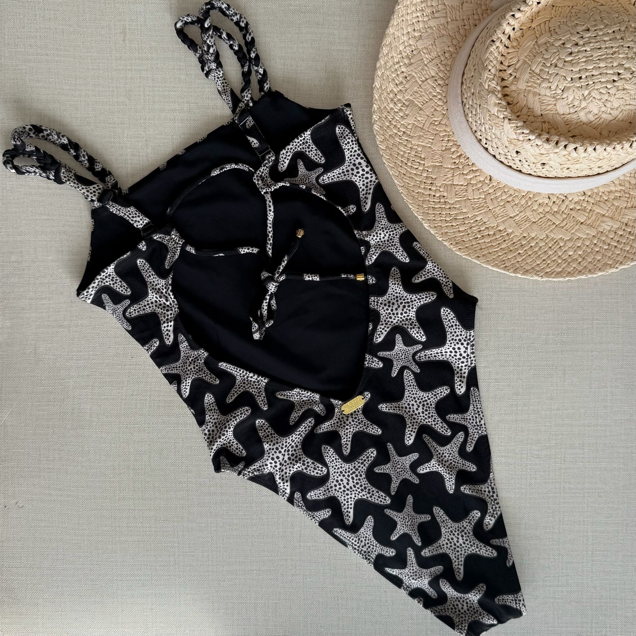 Yekas - Marea Estelar Black One Piece
