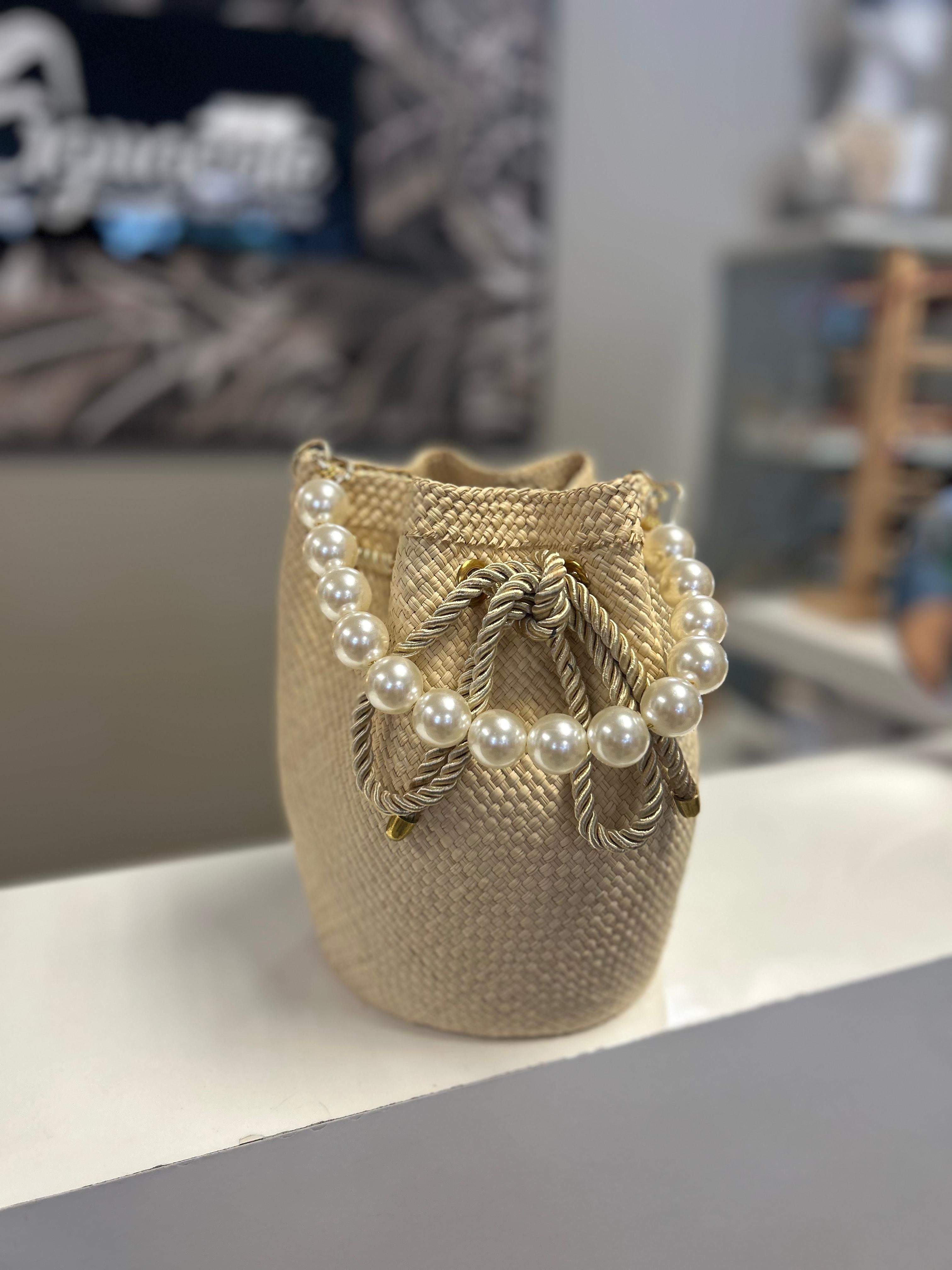 Chilas Ka'i - Pearl Bag