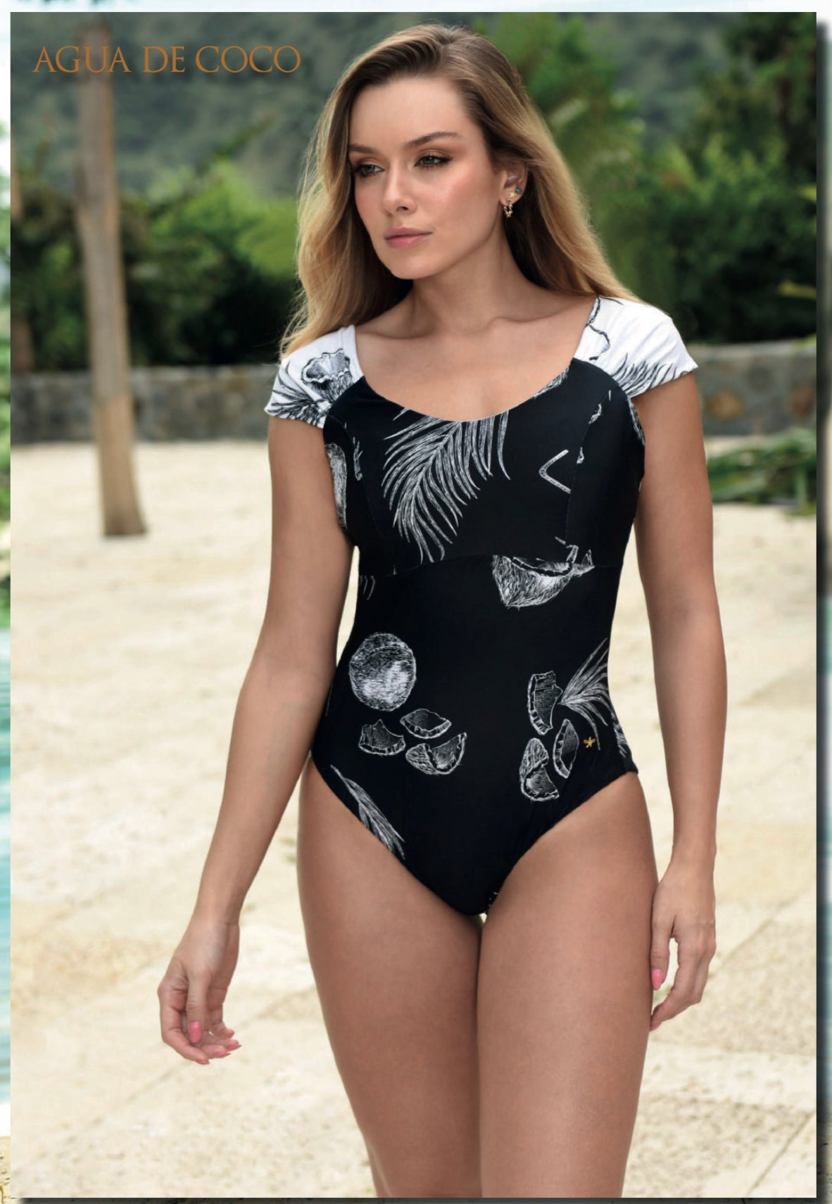 Yuly Narvaez - Agua de Coco 536E One Piece